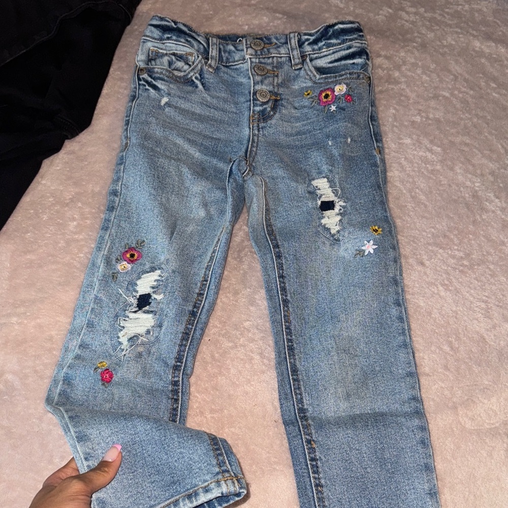 Girls Cat & Jack Embroidered Blue Jeans
